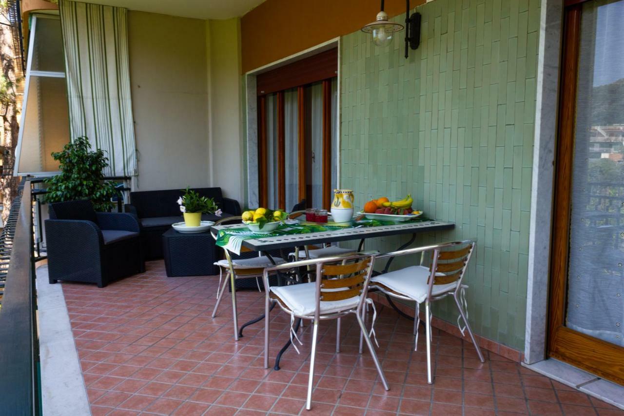 Flower'S Home Sorrento Bagian luar foto