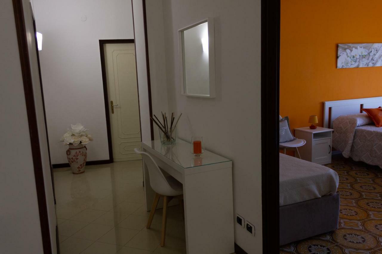 Flower'S Home Sorrento Bagian luar foto