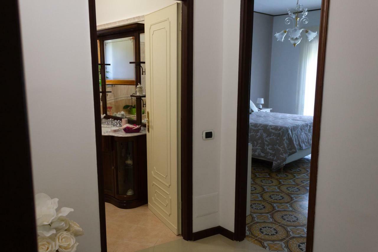 Flower'S Home Sorrento Bagian luar foto
