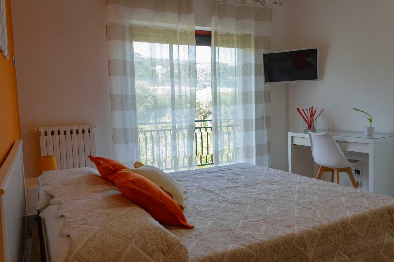 Flower'S Home Sorrento Bagian luar foto