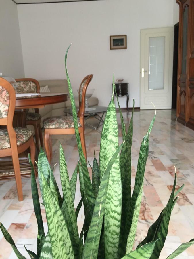 Flower'S Home Sorrento Bagian luar foto